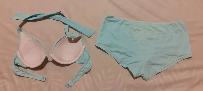 Maillot de bain bleu à fleurs - photo numéro 2