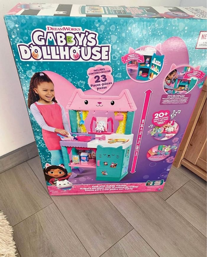 Gabby's dollhouse