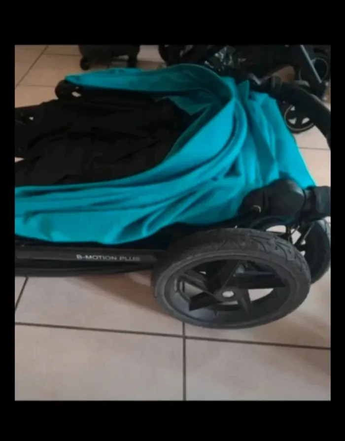 Poussette britax avec base ISOFIX pour voiture - photo numéro 12