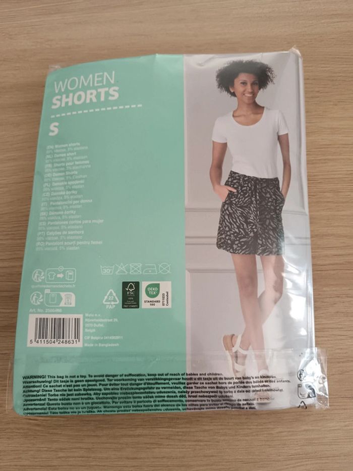 Short taille s neuf - photo numéro 2