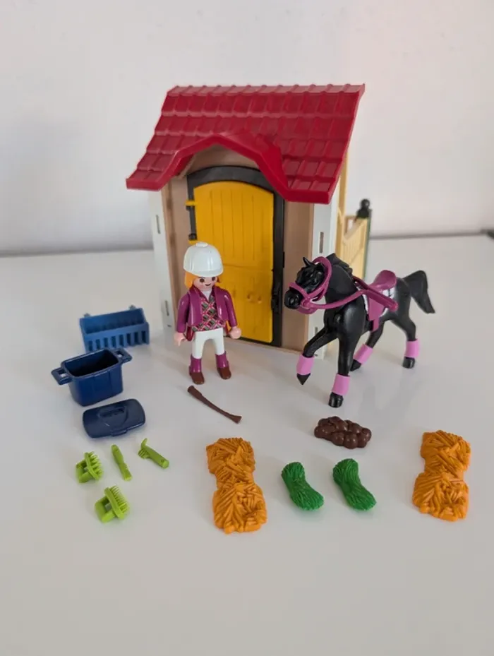 Playmobil lot vrac box cheval cavalière pure sang arabe avec accessoires pansage nourriture brosse