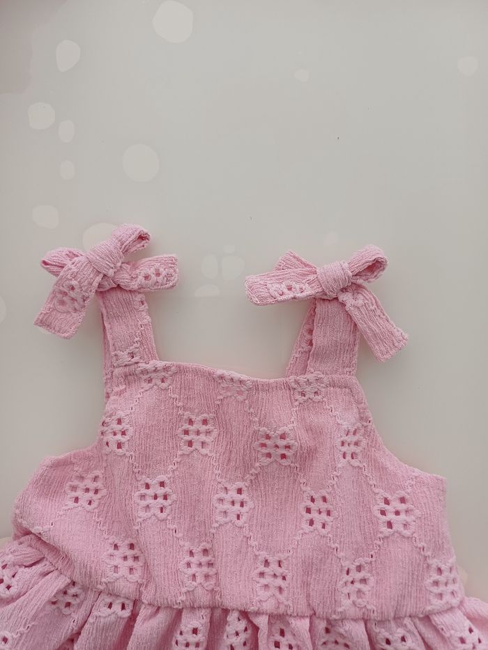 Ensemble neuf taille 9/12  Mois - photo numéro 2