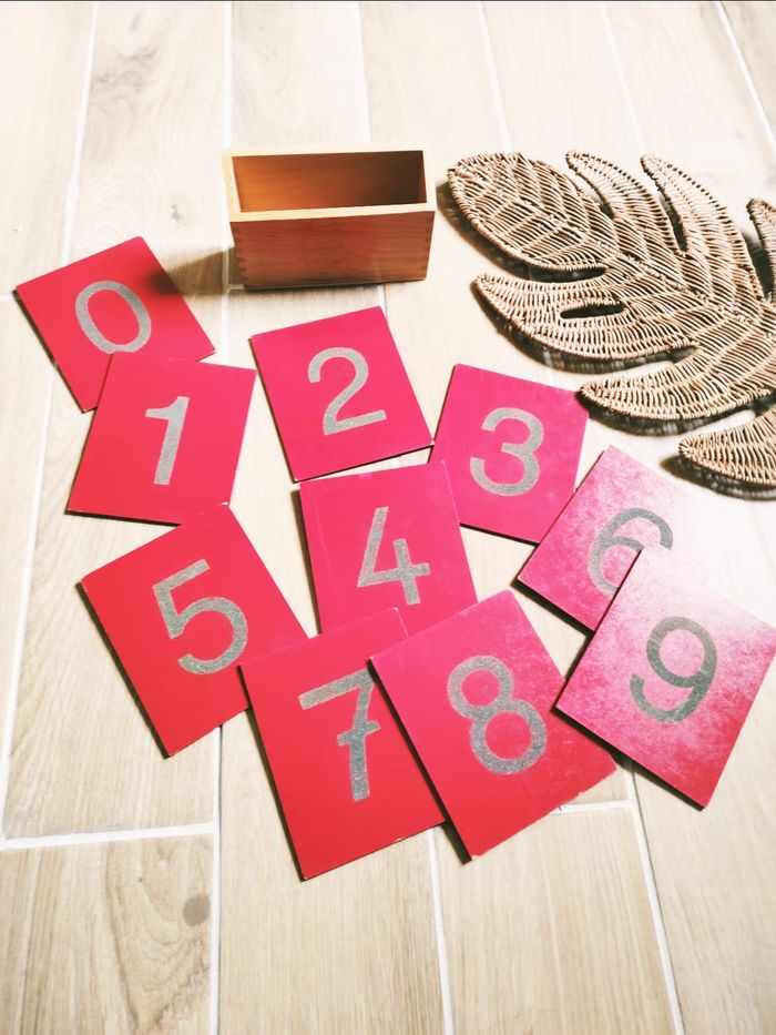 🔢Coffret Montessori avec chiffres rugueux 0 à 9 en bois
