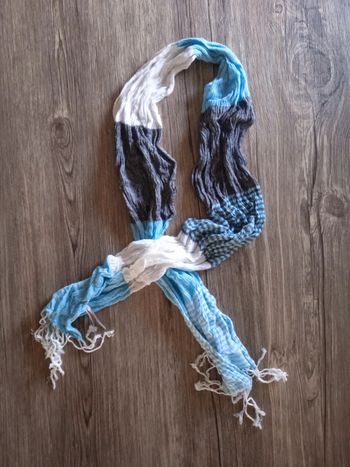 Écharpe longueur 120 cm - largeur 25 cm