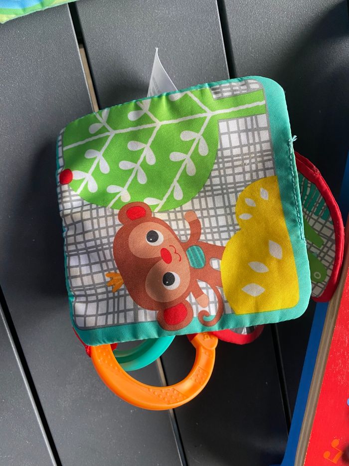 Lot de jouets bebe - photo numéro 3