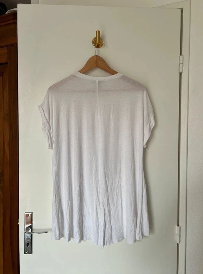 Long t shirt blanc et fendu dans le dos Forever 21 taille M - photo numéro 4