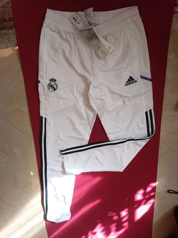 Pantalon de foot Real Madrid, Adidas Authentique Officiel taille enfant 15/16 ans, Neuf