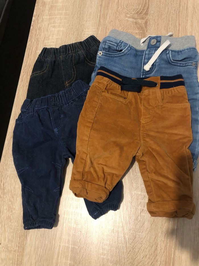 Lot 4 pantalons