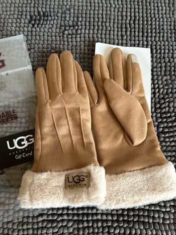 Gants. UGG