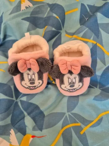 Chaussons fermés Disney Rose et blanc