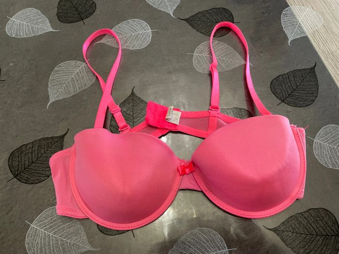 Maillot de bain rose 36/38 et 85B - photo numéro 4
