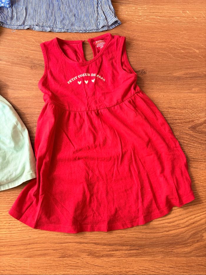 Lot robes fille 2-3 ans en bon état - photo numéro 8
