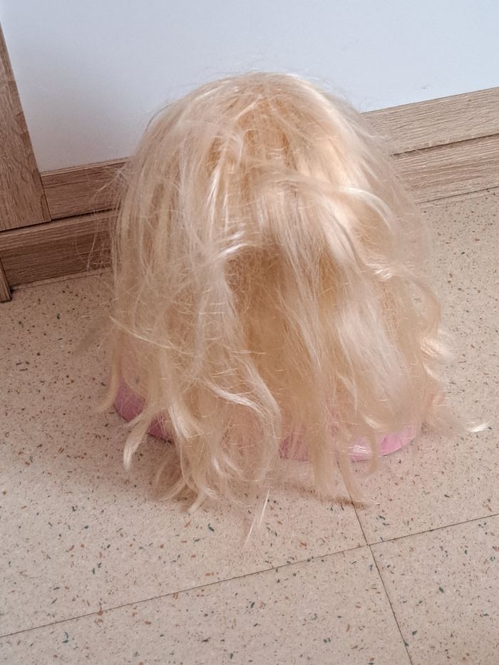 Tête de coiffure Barbie - photo numéro 7