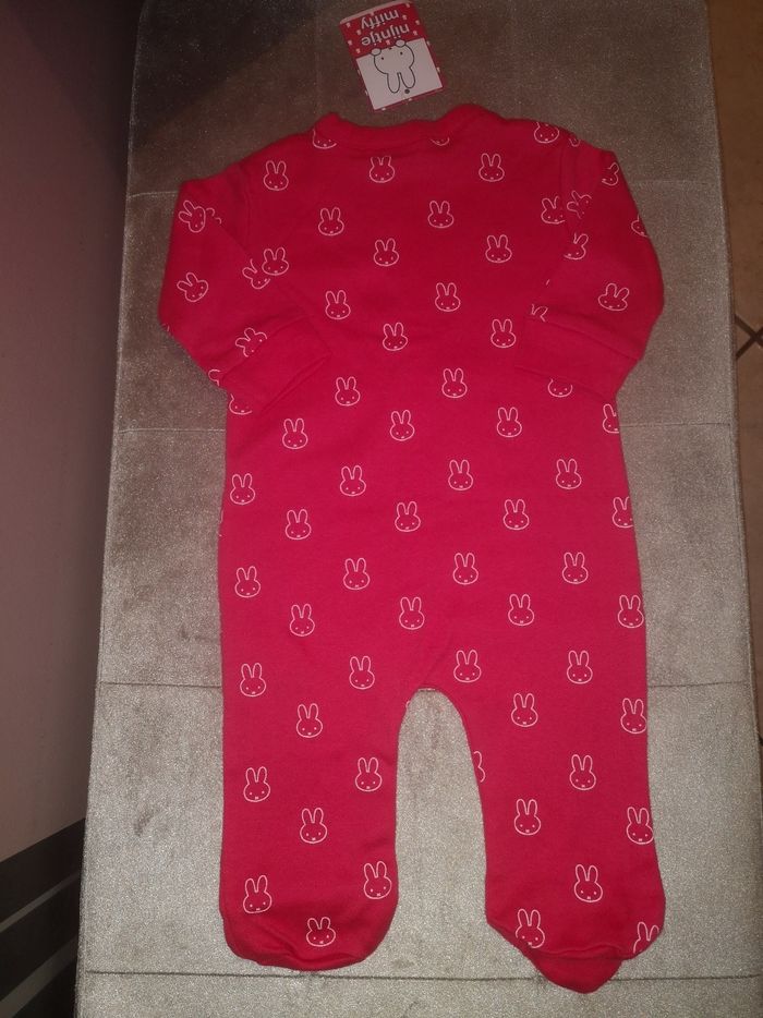 Pyjama neuf - photo numéro 2