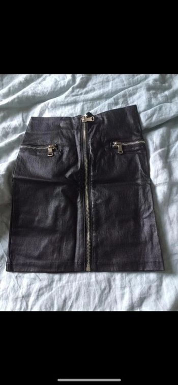 Jupe simili cuir neuve