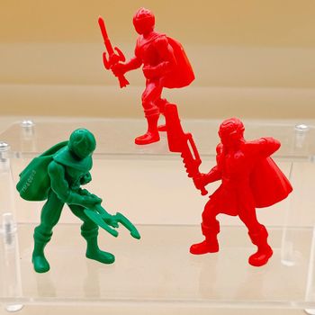3 mini figurines mystic force - Power rangers