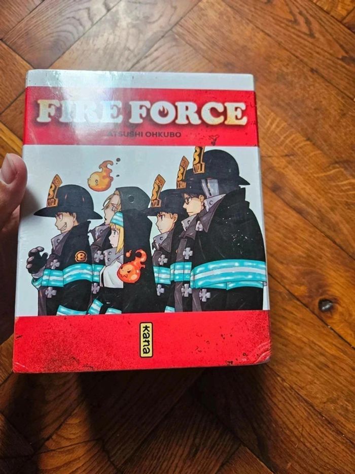 Manga Fire force collector 1 a 5 - photo numéro 3