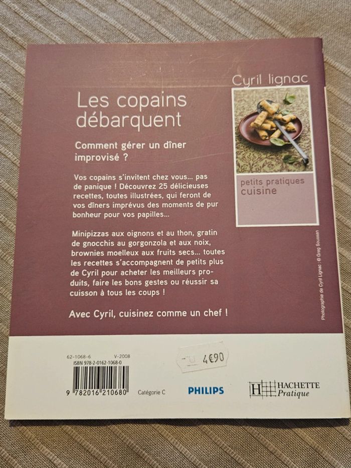 Livre Les copains débarquent - photo numéro 2