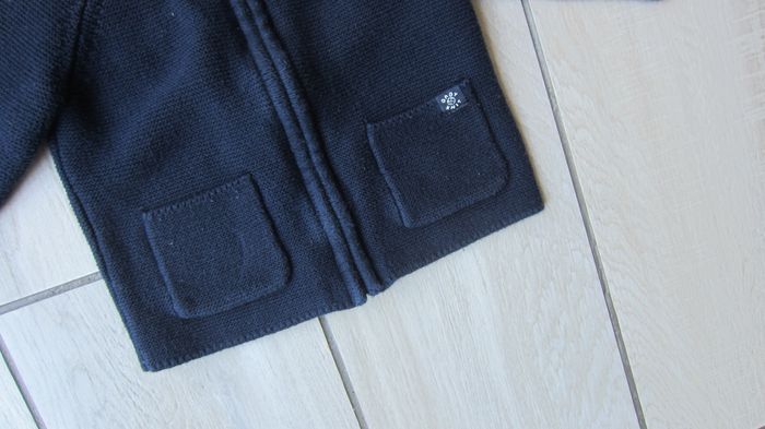 Veste zippée a capuche - photo numéro 2