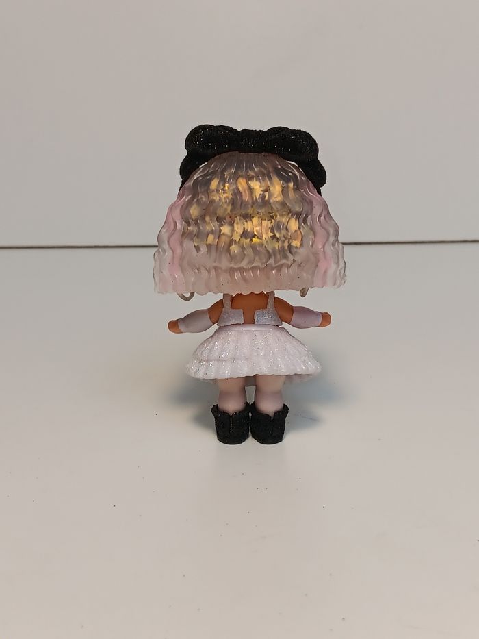 Poupée LOL Surprise Glitter Change 
Poupée et ensemble compris - photo numéro 2