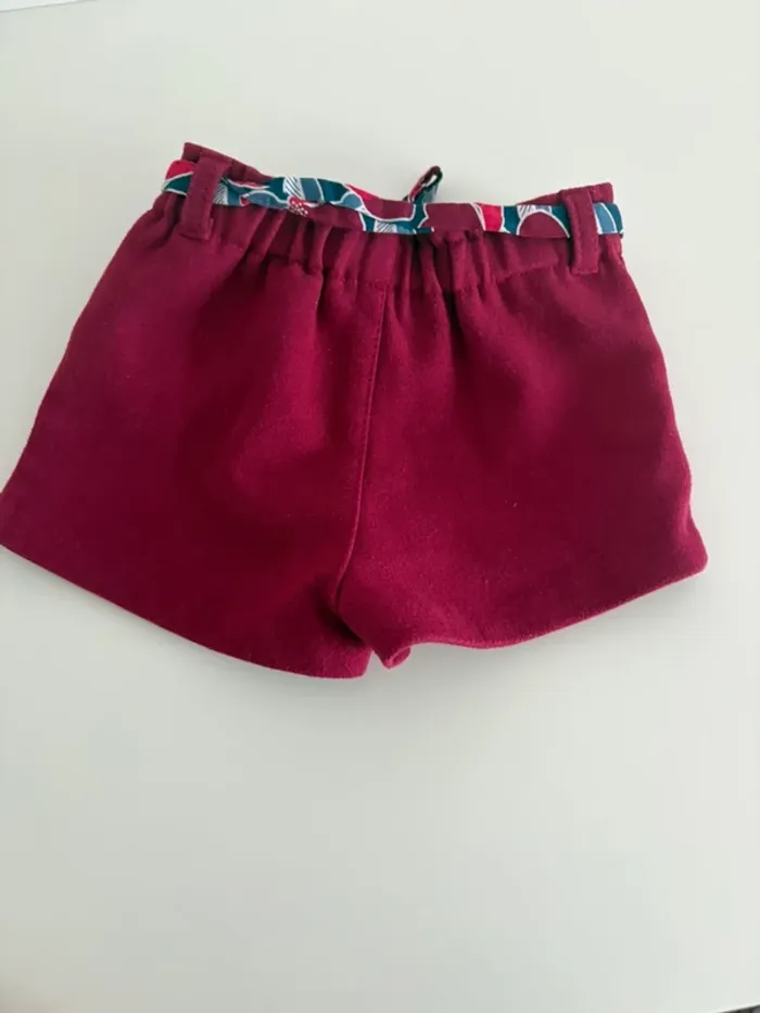 Short fille - photo numéro 2