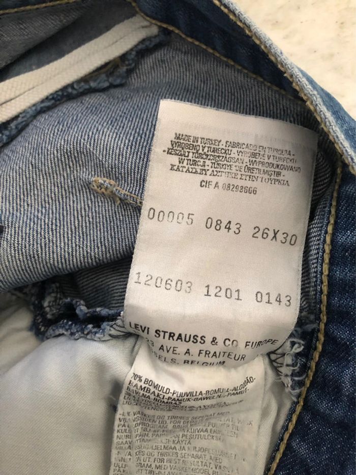 Short en jean Levi's W26 - photo numéro 5