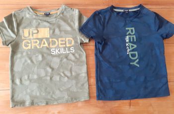 2 t-shirts / maillots Kiabi 8 ans