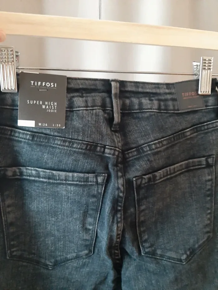 Pantalon jeans skinny tiffosi neuf - photo numéro 3