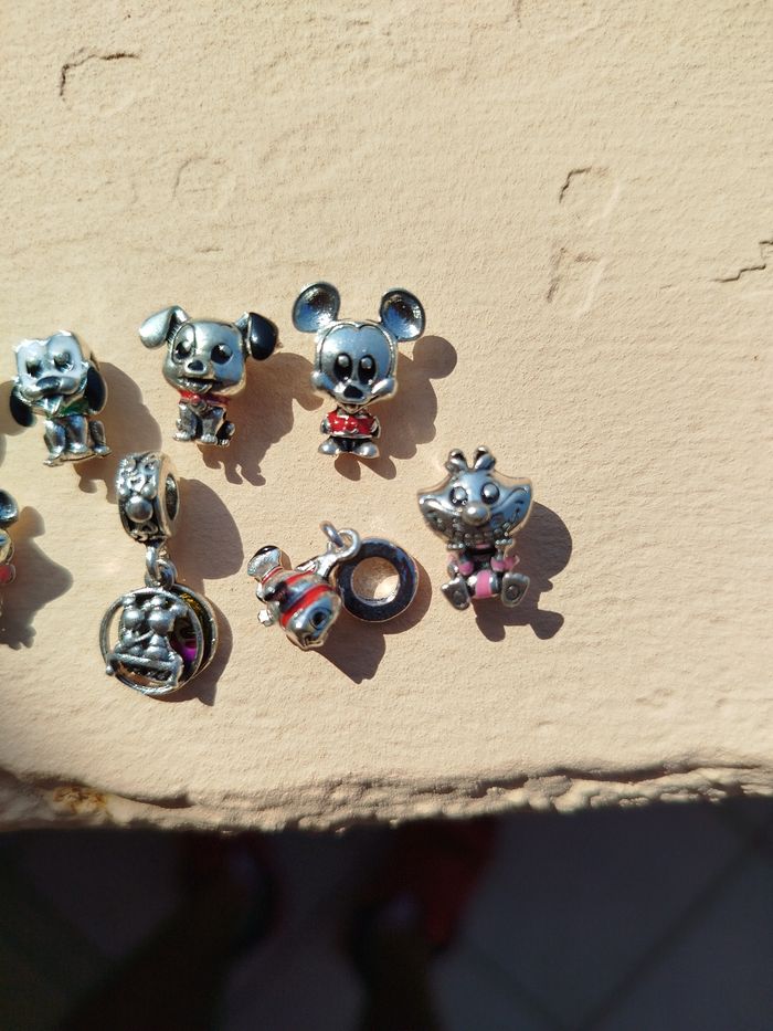 Lot de 8 charm Disney Minnie mickey Marie nemo neuf - photo numéro 4