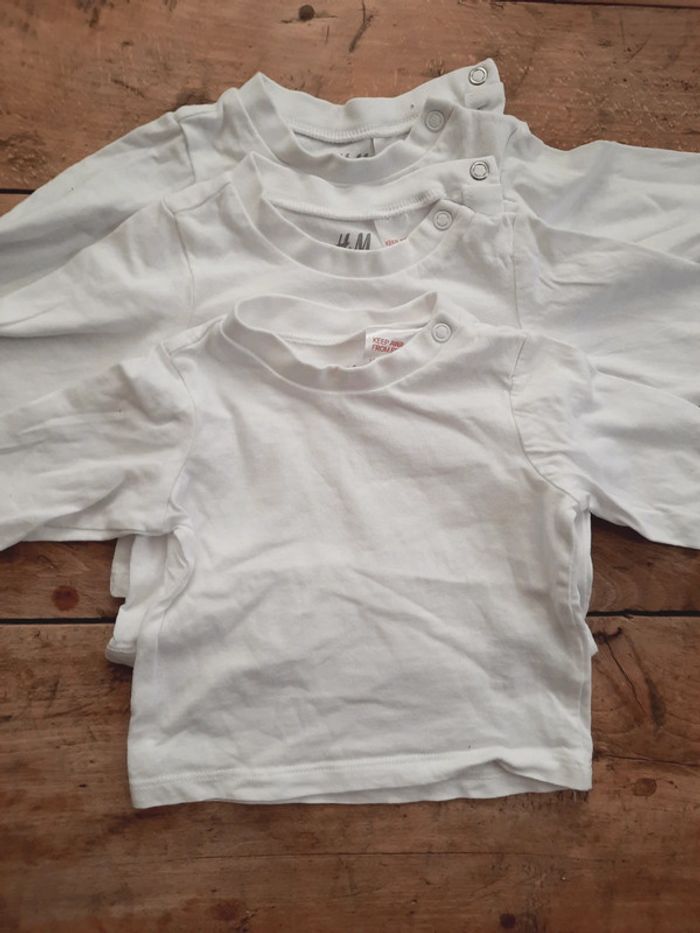 Lot de 3 tee-shirts manches longues blancs H&M taille 1-2 mois