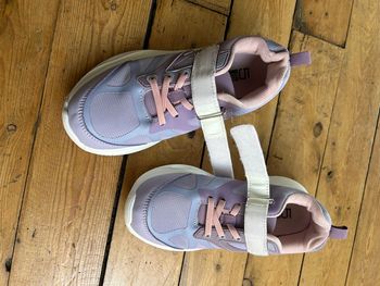 Baskets lilas peu portées 34