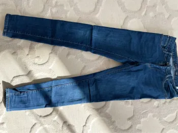Jeans tifossi slim bleu brut en très bon état