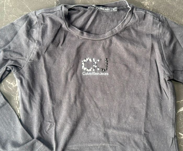 Haut Calvin Klein 6 ans . - photo numéro 2