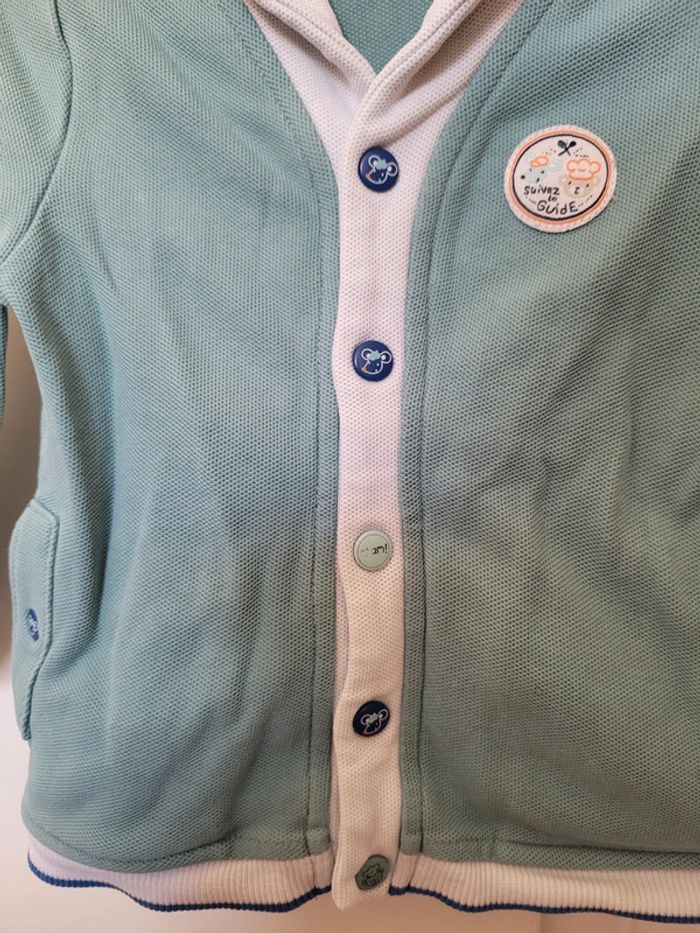 Lot 18 mois salopette ourson en jean et gilet - photo numéro 5