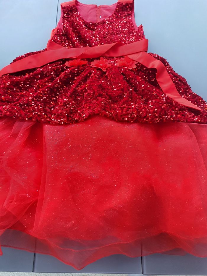 Robe rouge fille - photo numéro 2