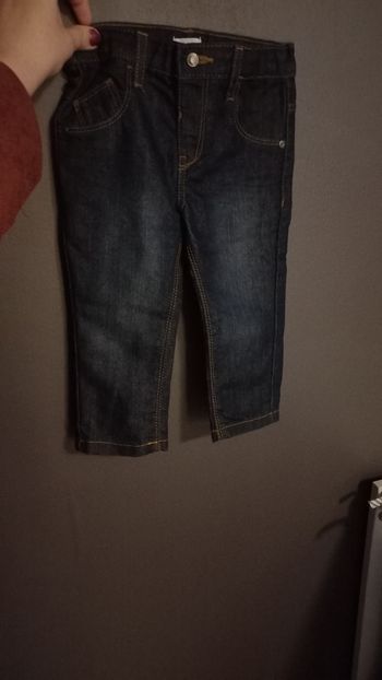 Pantalon neuf sans étiquette 18 mois