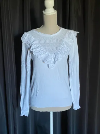 Pull léger dentelle Naf Naf