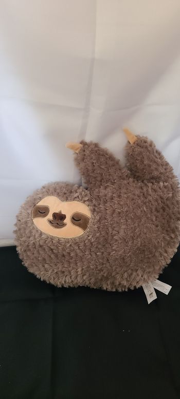 Oreiller paresseux en peluche Mania