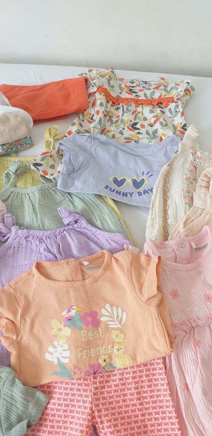 Lot de vêtements bébé fille de 6mois - photo numéro 2