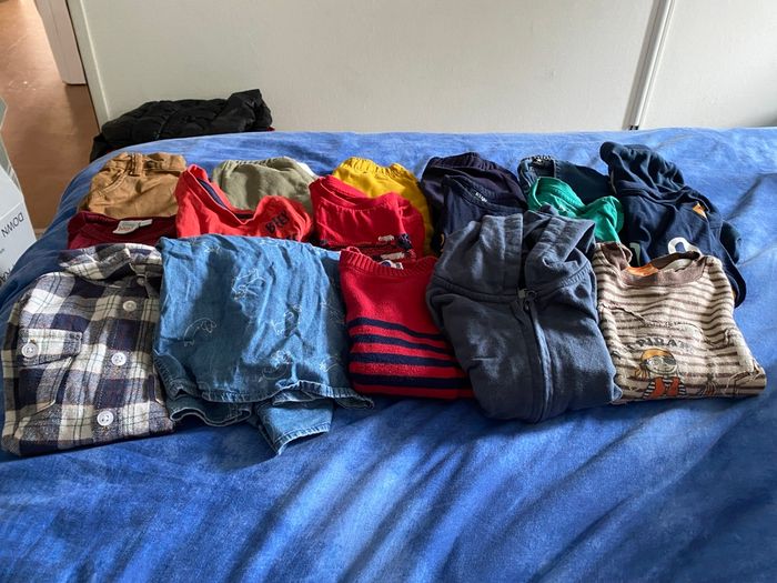 Vêtements bébé garçon taille 24 mois