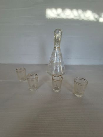 Service à liqueur motif cerf et biche