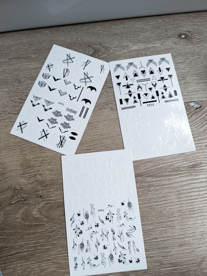 Décorations ongles neuves - photo numéro 4