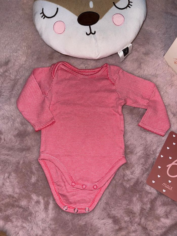 Lot de 3 body 6 mois MC et ML - photo numéro 2