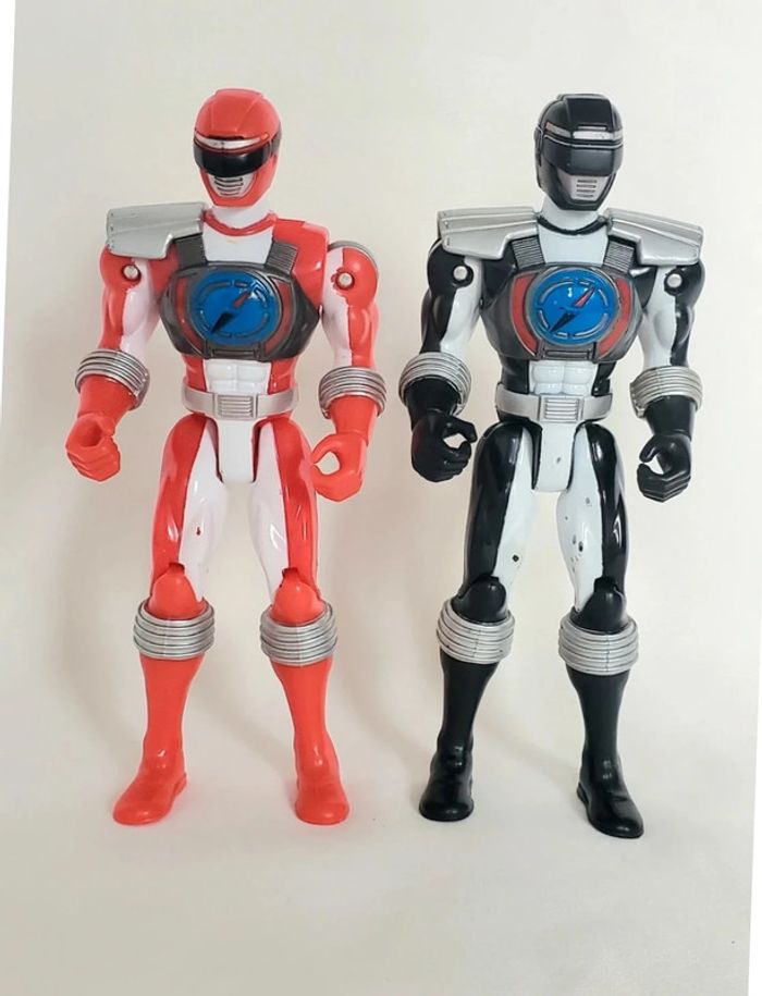 2 Figurines Power Rangers Bandaï - 2006 - photo numéro 4
