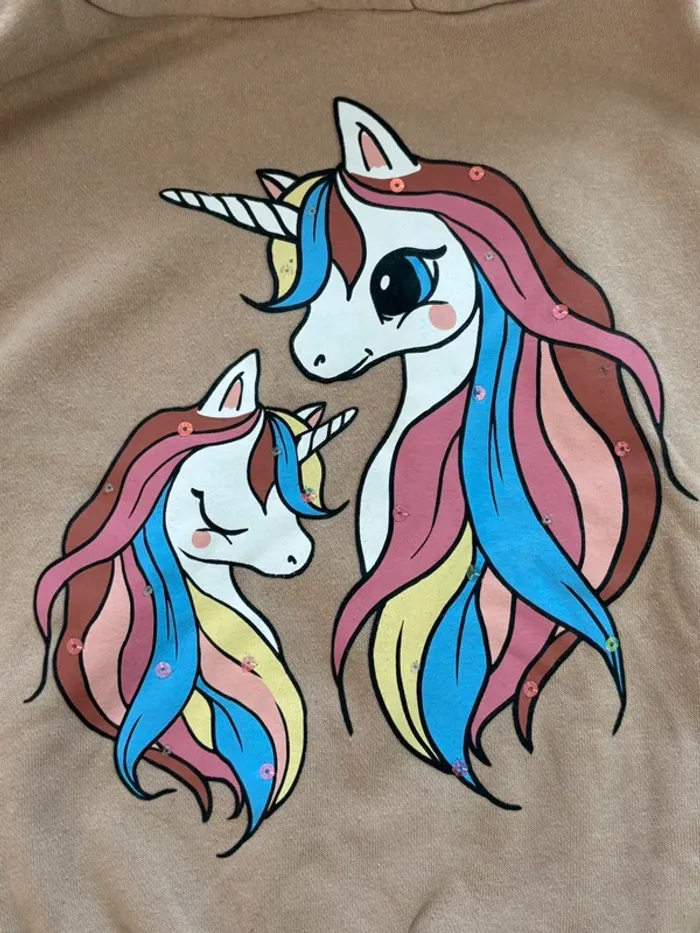 Sweat à capuche fille 6/8 ans – Licorne arc-en-ciel 🦄