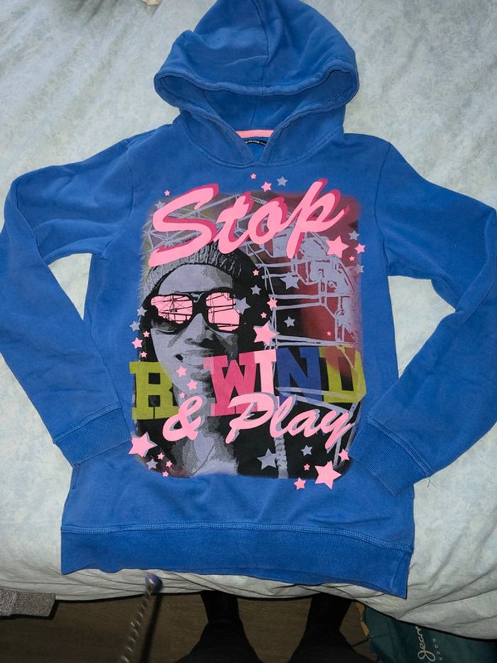 Sweat à capuche taille L enfant
