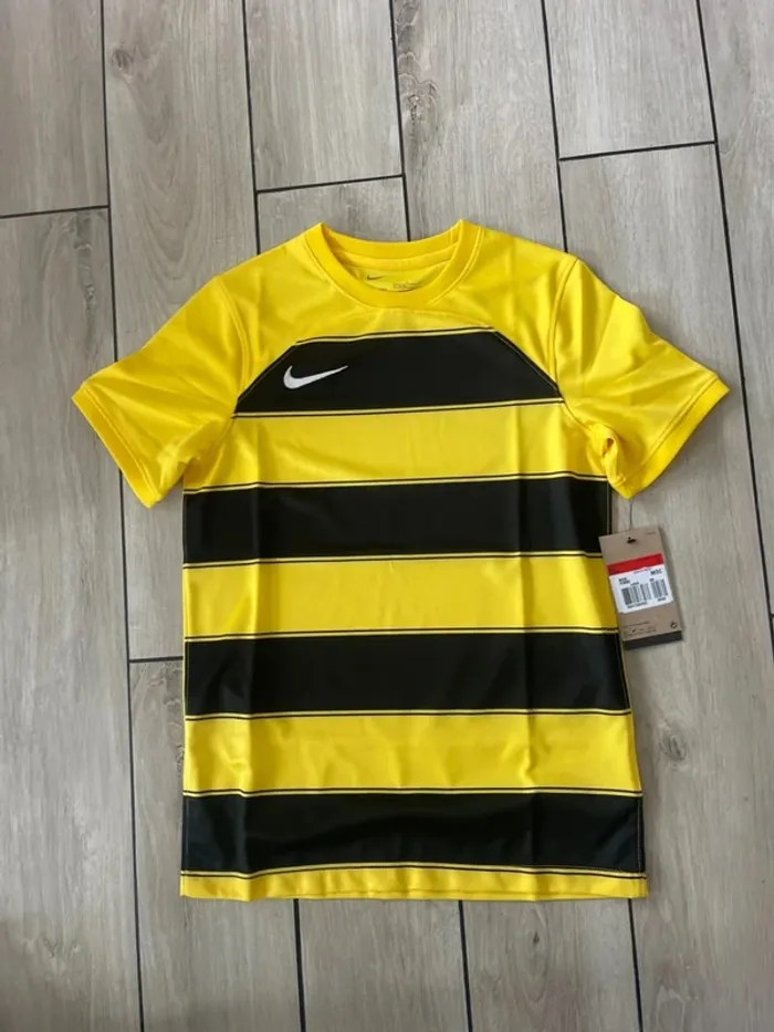 Tee shirt sport Nike