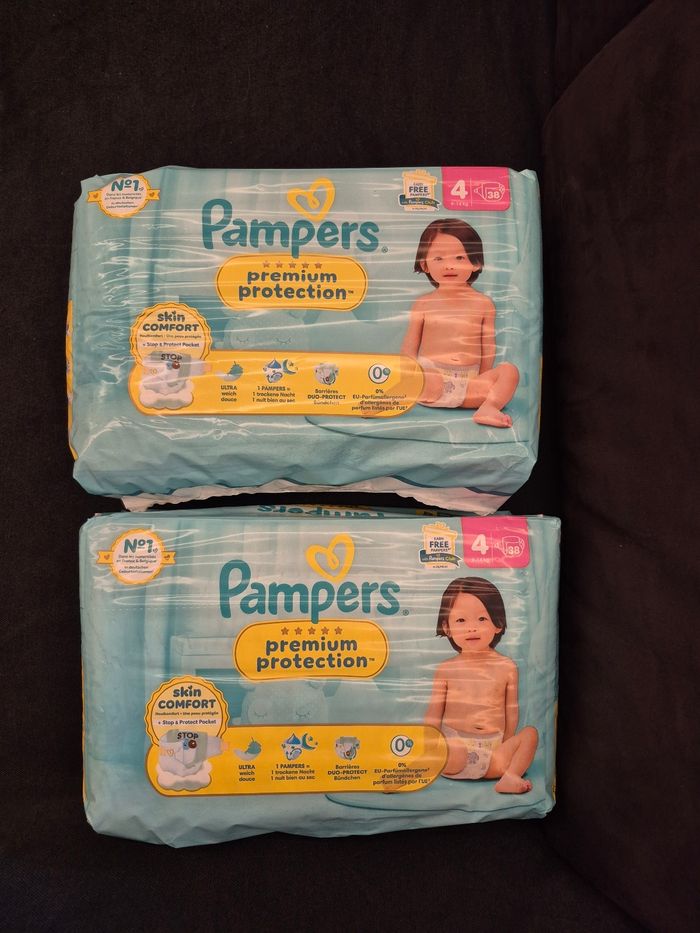 Lot 2 paquets de 38 couches Pampers Premium taille 4