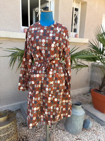 Robe Tergal des années 70 - à motif - taille 50 - en très bon état
