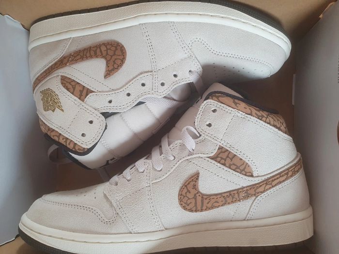 Nike Air Jordan 1 (40.5) - photo numéro 10